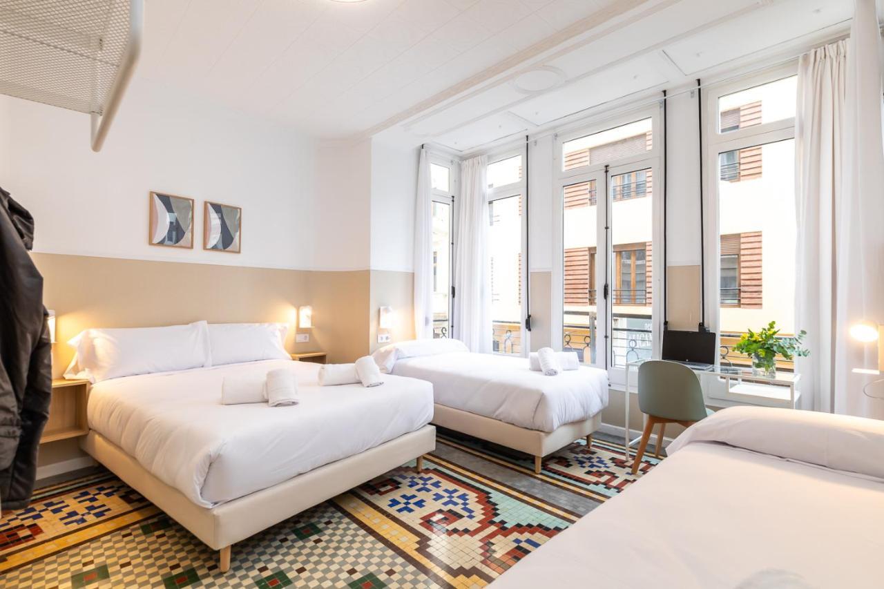 Triple Room City View,1498736851:JPEG